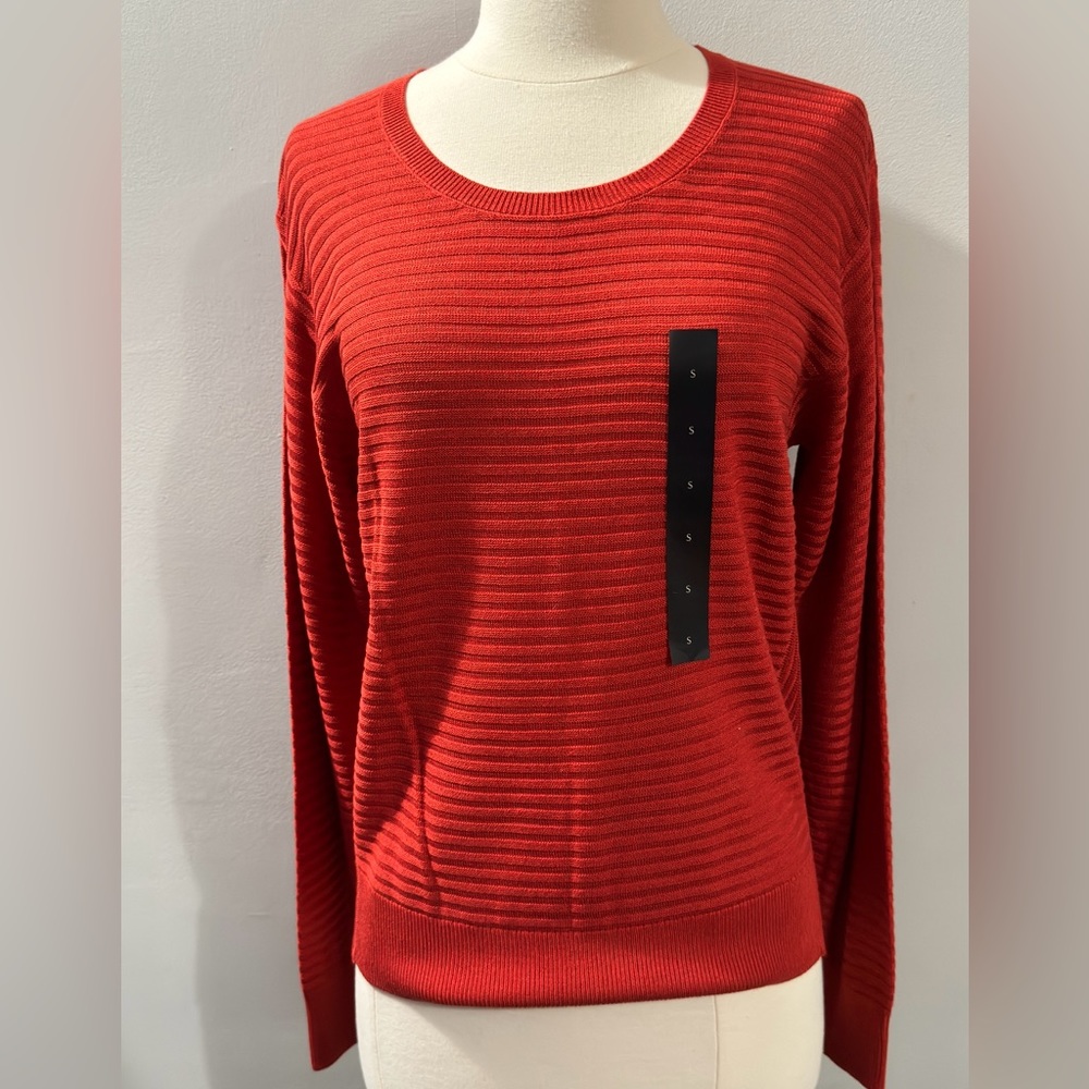 Banana Republic Sweater color Red size S